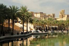 Naklejka architektura woda palma arabski