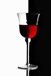 Fotoroleta kieliszek czerwonego wina