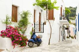 Fotoroleta urocza ulica na greckiej wyspie