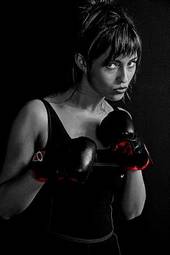 Naklejka fitness boks kobieta bokser czerwony