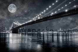 Fototapeta most brukliński na tle księżyca w pełni