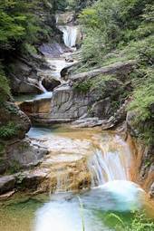 Naklejka wodospad woda chiny lato dolina