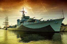 Obraz na płótnie marynarki wojennej łódź niebo niszczyciel