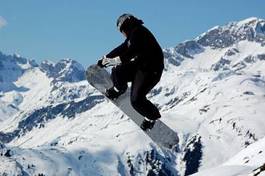 Naklejka góra śnieg zabawa alpy sport