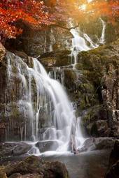 Fotoroleta góra pejzaż jesień wodospad