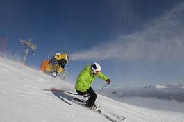 Naklejka góra śnieg ludzie sport narty