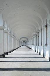 Fotoroleta korytarz spokojny czeski piękny