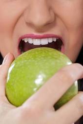 Plakat usta jedzenie świeży zdrowy kobieta
