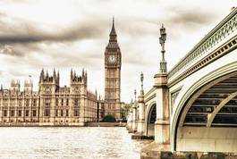 Naklejka big ben, domy i gmach parlamentu w londynie