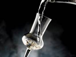 Obraz na płótnie napój świeży lód płyn szkło