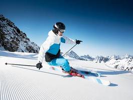 Fototapeta zabawa ludzie widok narciarz