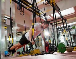 Fotoroleta fitness siłownia sport lekkoatletka mężczyzna