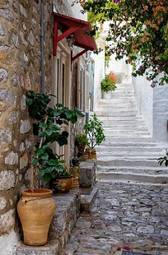 Fototapeta uliczka na wyspie hydra, grecja