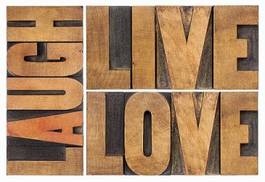 Naklejka miłość, życie, śmiech z drewna