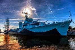 Obraz na płótnie woda pancernik niebo krajobraz marynarki wojennej
