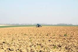 Fototapeta francja traktor wiejski pole