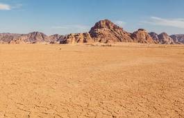 Plakat krajobraz pustynia arabski jordania podróż