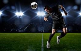 Plakat filiżanka mężczyzna noc piłka nożna lekkoatletka