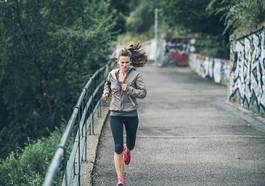 Naklejka zdrowie lekkoatletka jogging