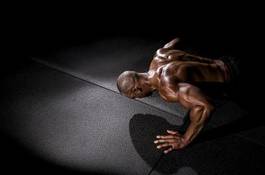 Fotoroleta ćwiczenie zdrowy siłownia fitness mężczyzna