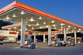 Obraz na płótnie noc zmierzch samochód benzyna stacja benzynowa