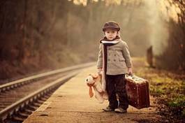 Obraz na płótnie chłopiec transport jesień