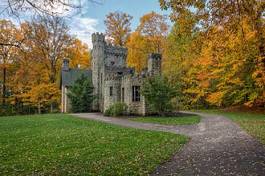Naklejka jesień architektura zamek trawa park