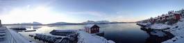 Naklejka norwegia zatoka śnieg oceanu zimą