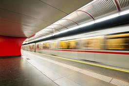 Naklejka miejski austria europa metro peron