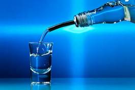 Fotoroleta napój niebieski czysta napój alkoholowy
