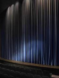 Plakat faza kurtyna niebieski kino teatr