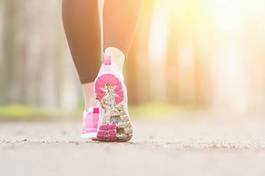 Naklejka jogging dziewczynka zdrowie park