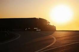 Fotoroleta słońce ciężarówka niebo