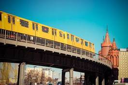 Fotoroleta tramwaj most stolica stacja ranek