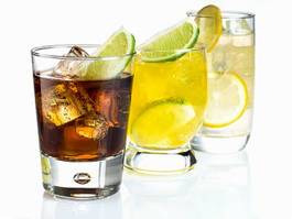 Obraz na płótnie napój lód bar whiski żółty