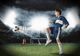Obraz na płótnie zabawa lekkoatletka dzieci piłka