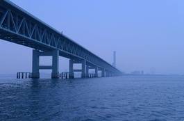 Obraz na płótnie morze most mgła osaka