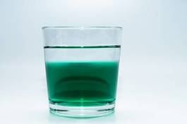 Obraz na płótnie woda napój warstwa zielony mięta