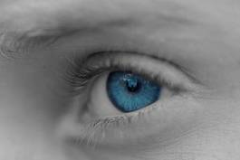 Fotoroleta niebieskie oko