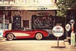 Obraz na płótnie czerwony retro samochód
