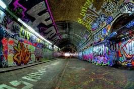 Fototapeta grafitti tunel