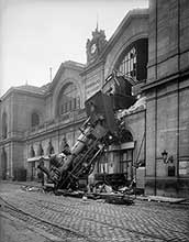 Naklejka słynny wypadek pociągu w 1895r. - gare montparnasse