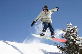 Plakat snowboarder góra śnieg snowboard freeride