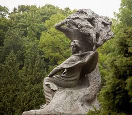 Obraz na płótnie statua stary wierzba park