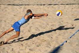 Obraz na płótnie słońce mężczyzna siatkówka plażowa siatkówka piłka