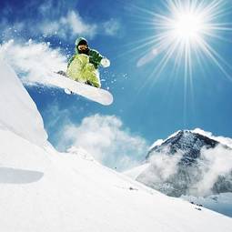 Plakat snowboarder w trakcie skoku