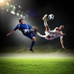 Plakat mężczyzna trawa piłkarz noc piłka nożna