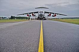 Naklejka silnik wojskowy samolot transport perspektywa
