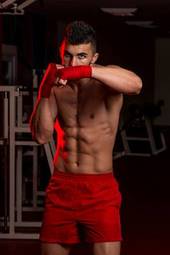 Plakat siłownia sztuki walki sporty ekstremalne mężczyzna kick-boxing