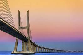 Plakat lizbona nowoczesny most architektura portugalia